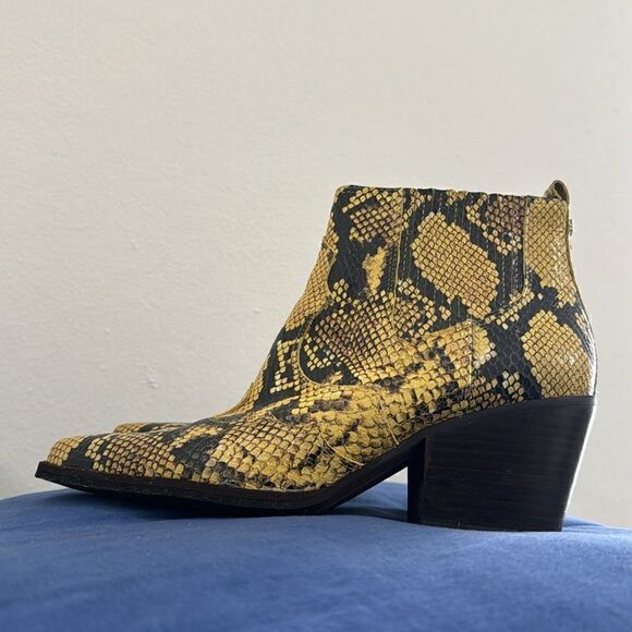 Sam Edelman Yellow Boots - Picture 8 of 10